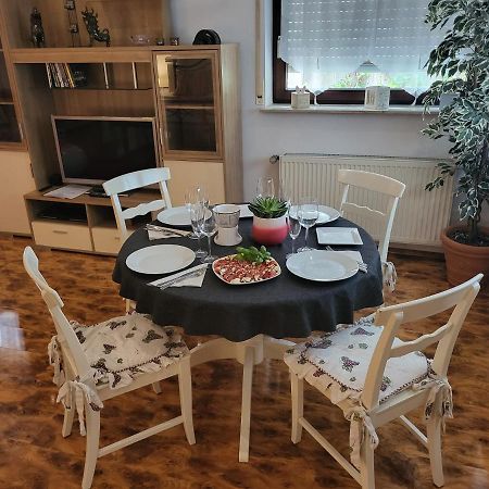 Ferienwohnung Fuer 4 Personen Mit Schnellem Wlan, Glasfaser, Tv Paket Beilstein  Eksteriør billede